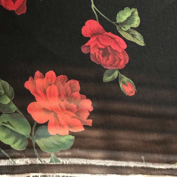 Beautiful Floral Black & Red Fabric - Picture 6 of 9
